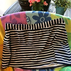 Land’s End Navy/White stripe swim skirt sz18